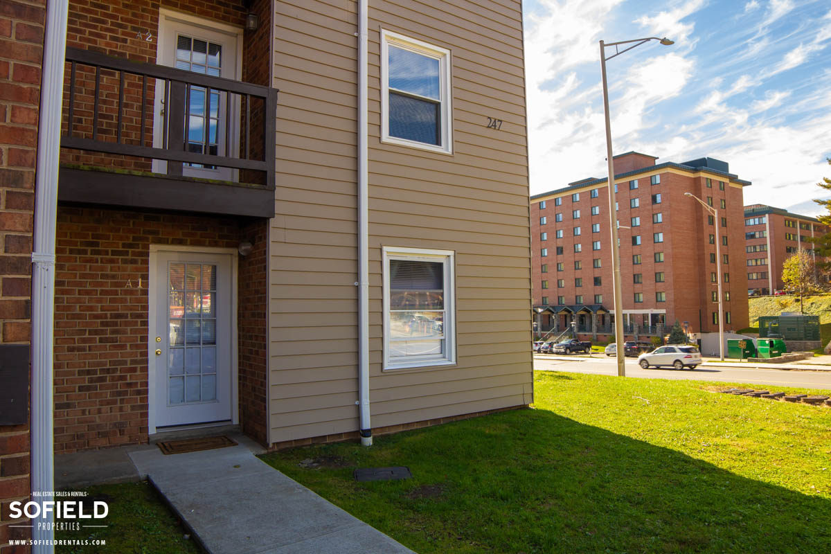 Plymouth Trace Apartments