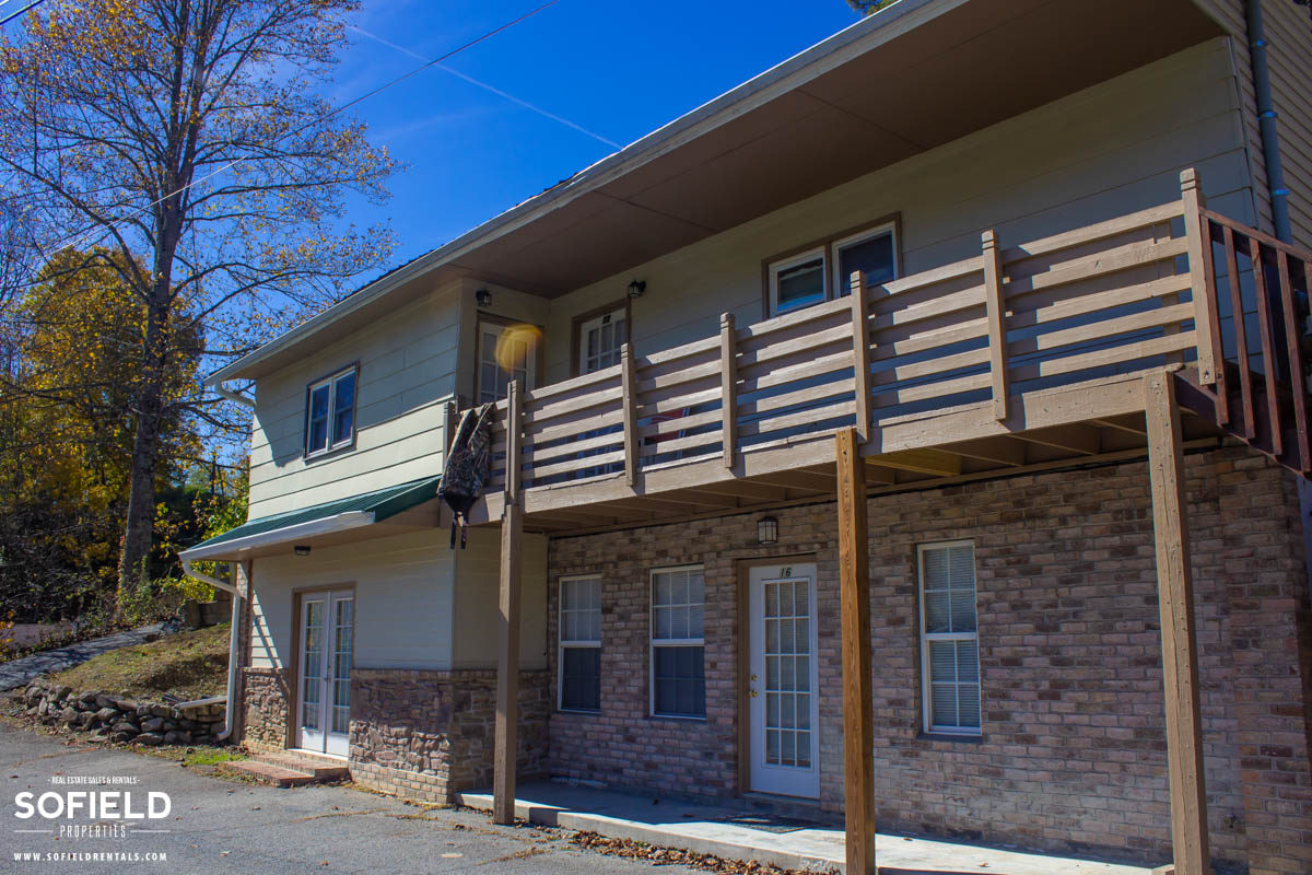 Woodland Hills apartments