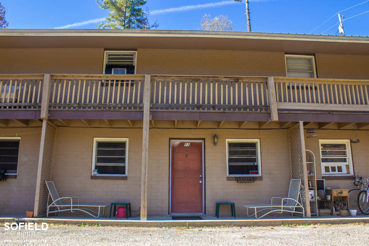 Woodland Hills apartments